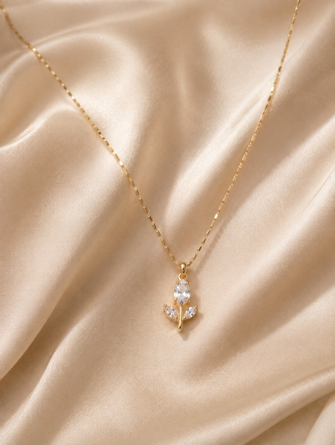 Aurora Bloom Necklace