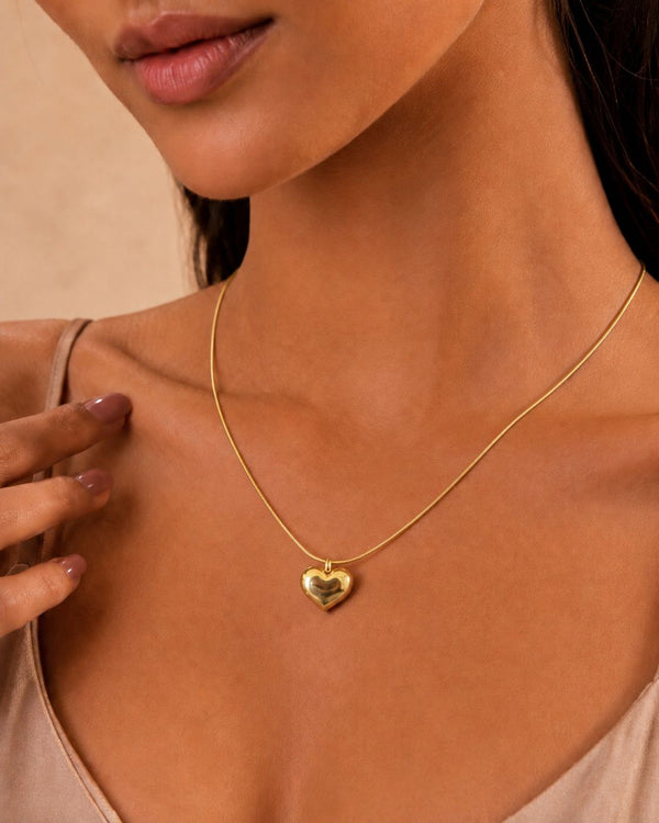 Veloura Heart Pendant Necklace