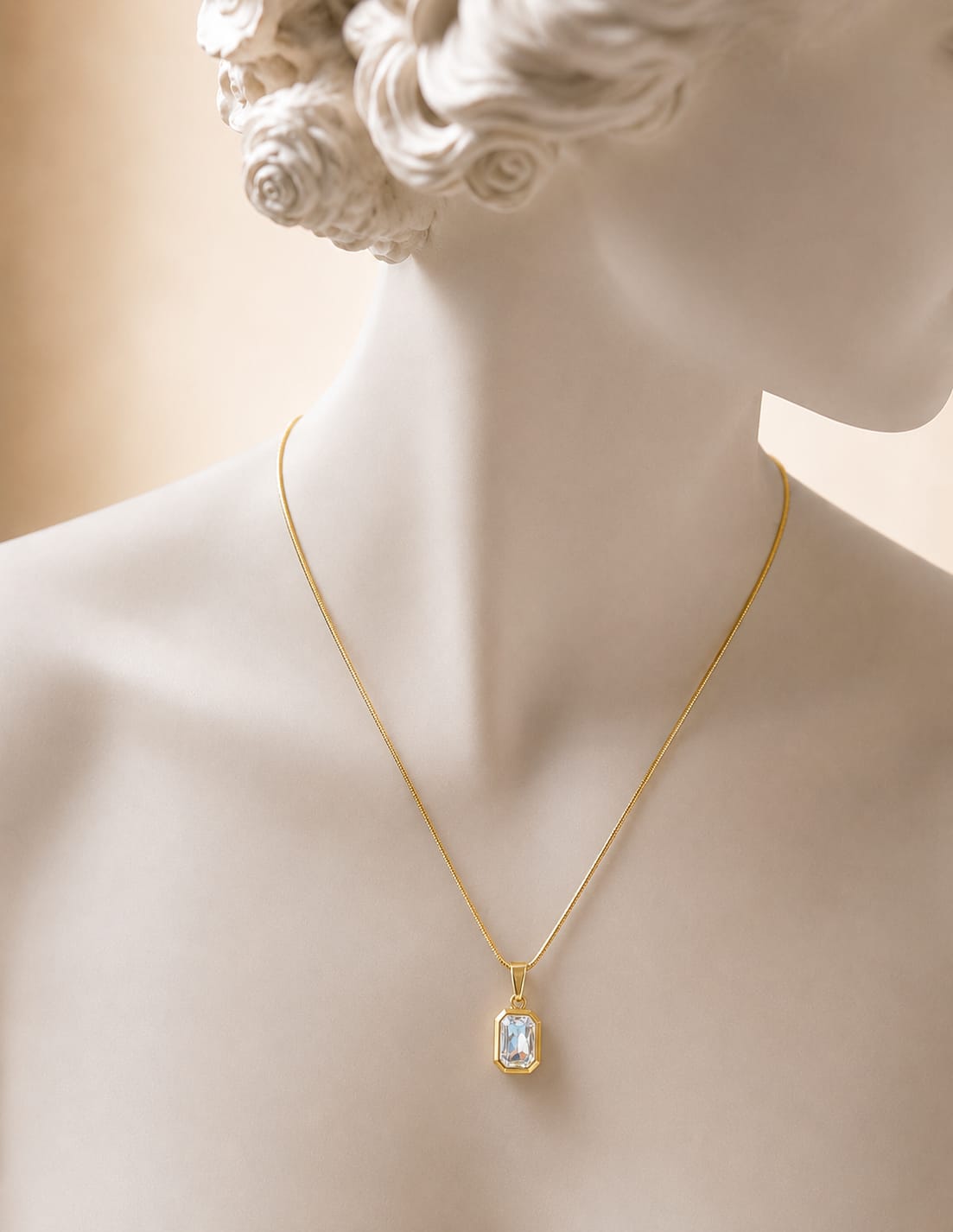 Anti Tarnish Stainless Steel Gold Stylish Necklace