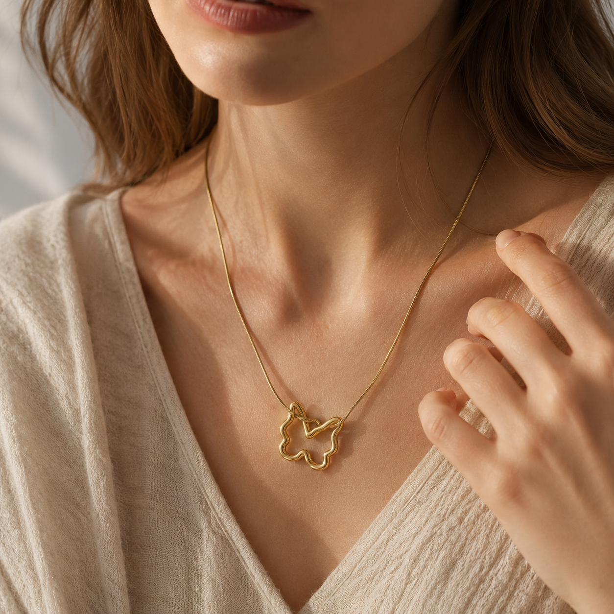 Luxe Flutter Pendant